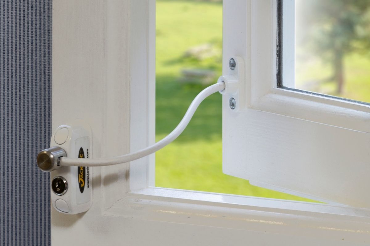 Jackloc cable window restrictor